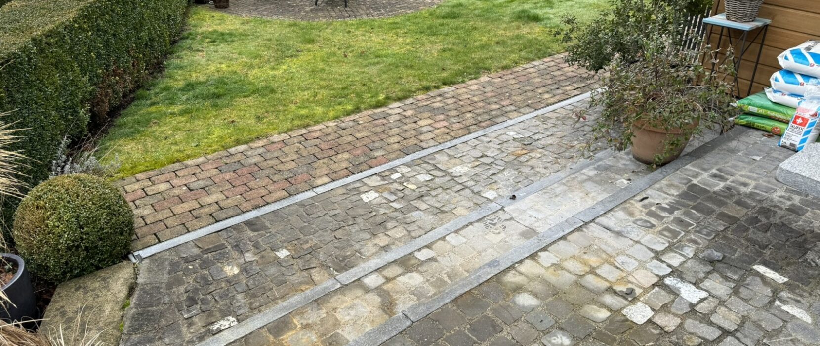 Gartenumgestaltung Reitnau vorher
